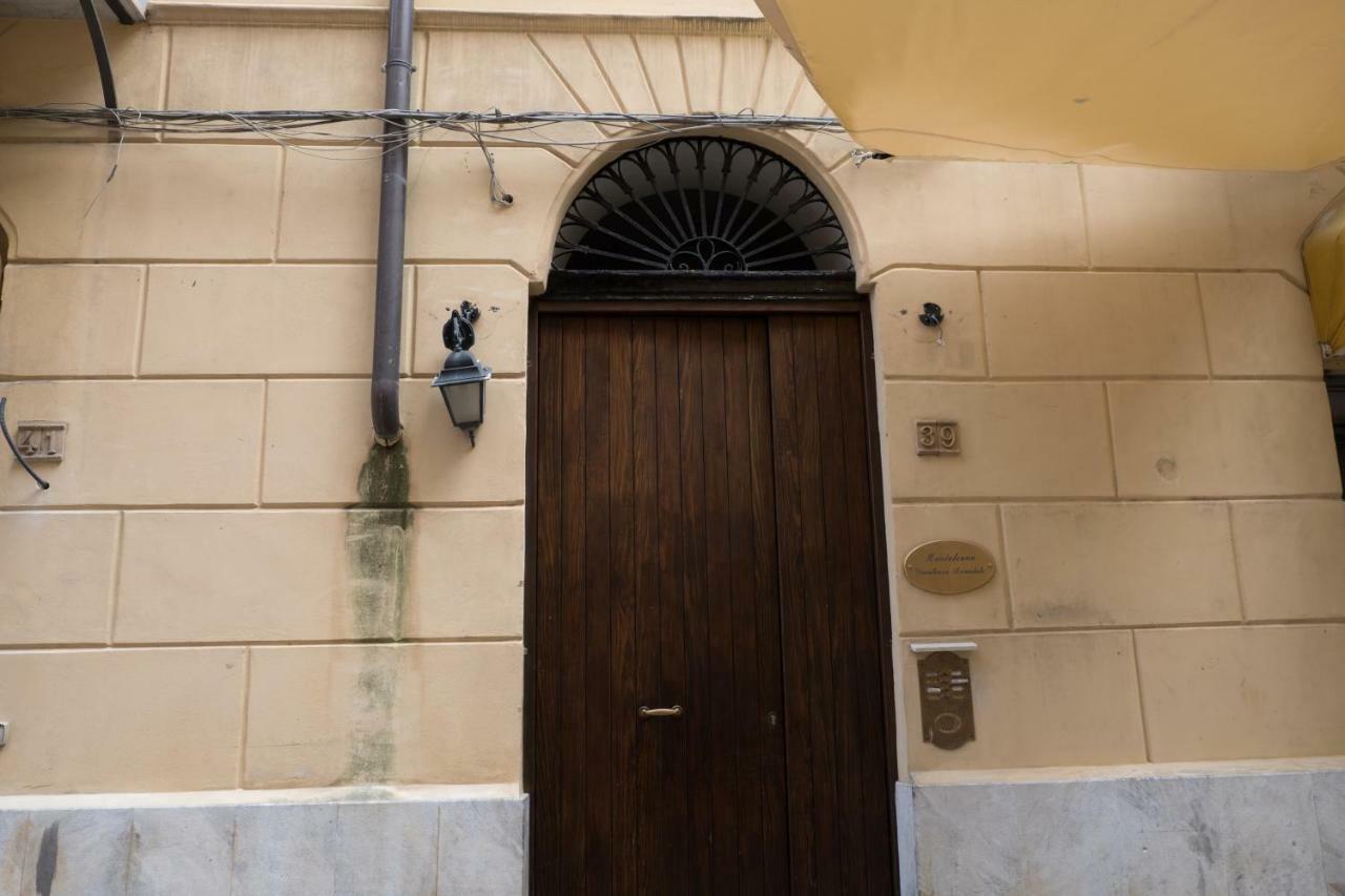 Apartamento Centro Storico Casa Dell'Orologio Palermo Exterior foto